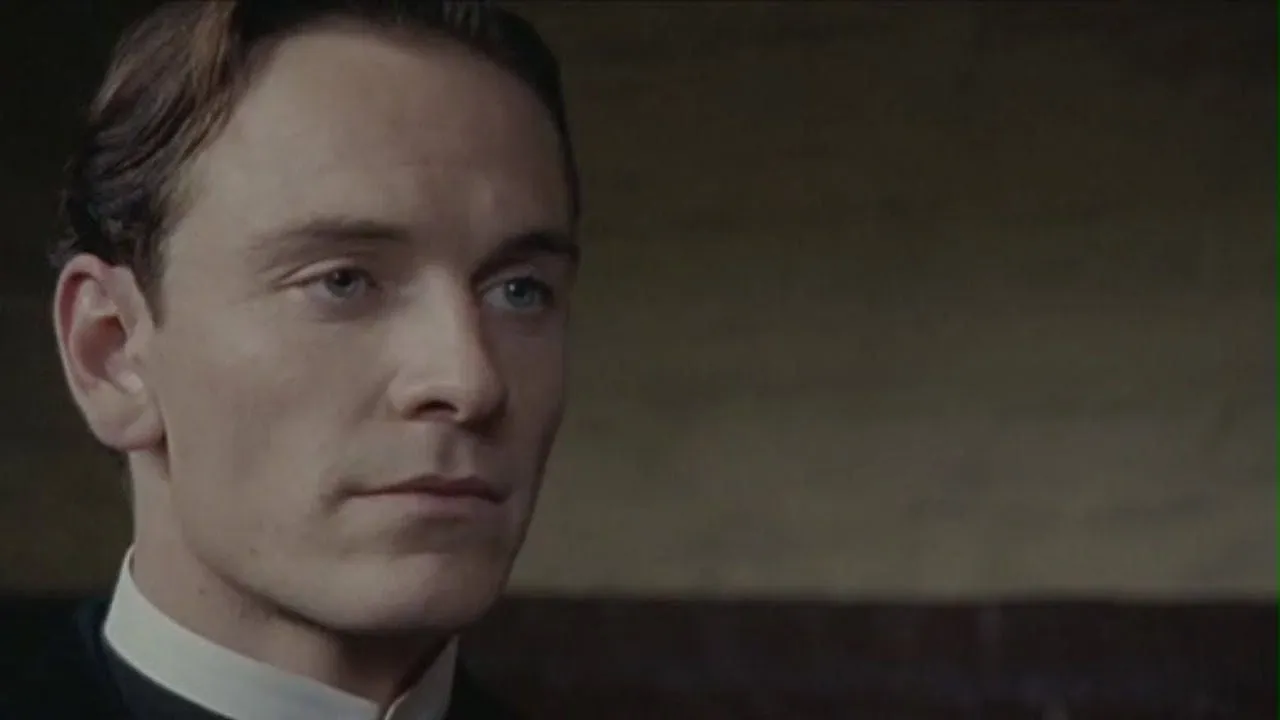 Sherlock Holmes (Rupert Everett)