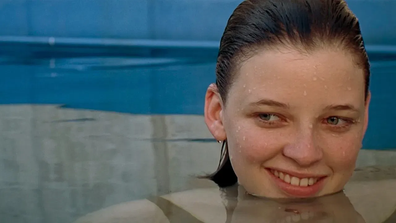 La niña santa fondo