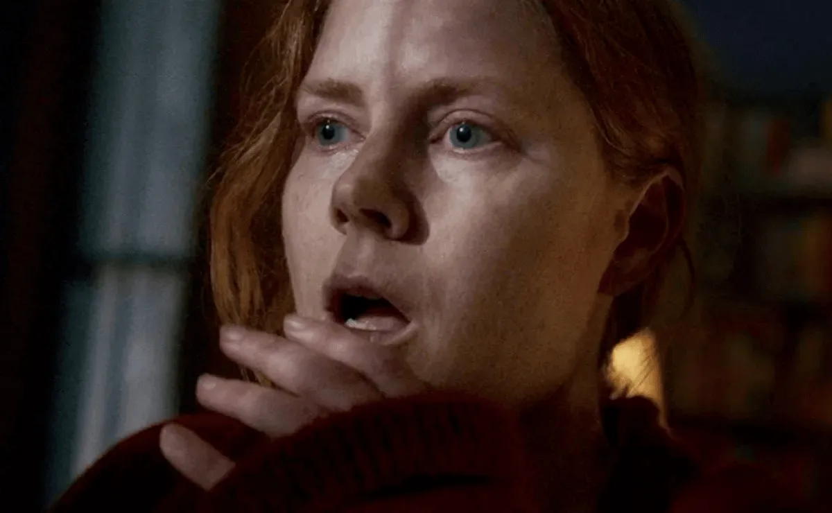 Netflix liberó el tráiler de The Woman in the Window, con Amy Adams