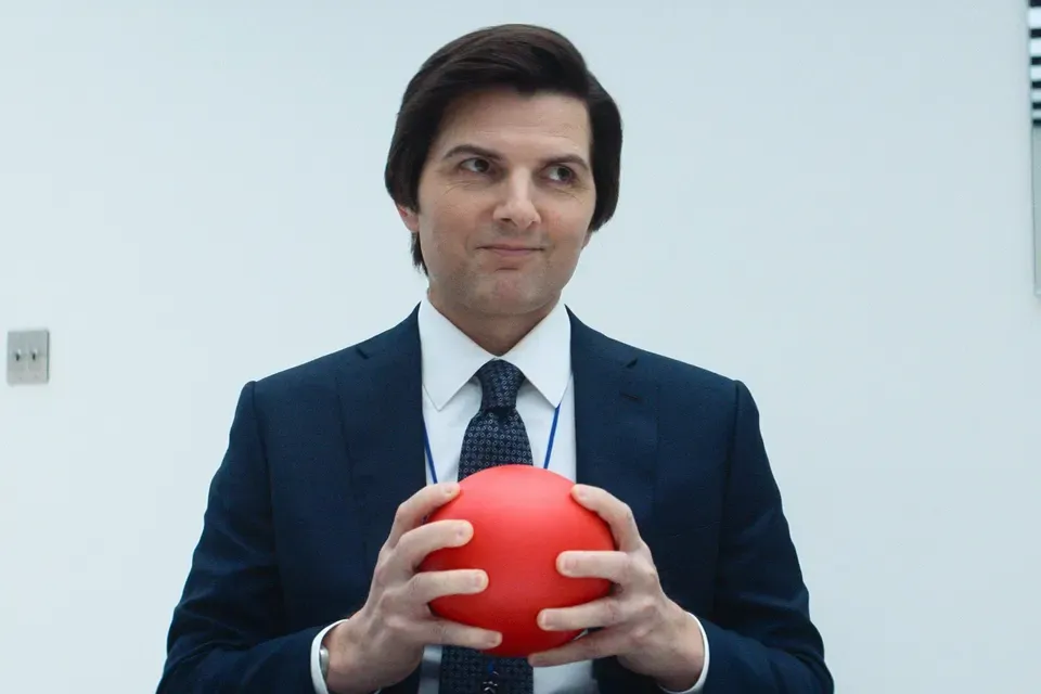 Comenzó la segunda temporada de 'Severance': Los innies eligen quedarse y Lumon los atiende