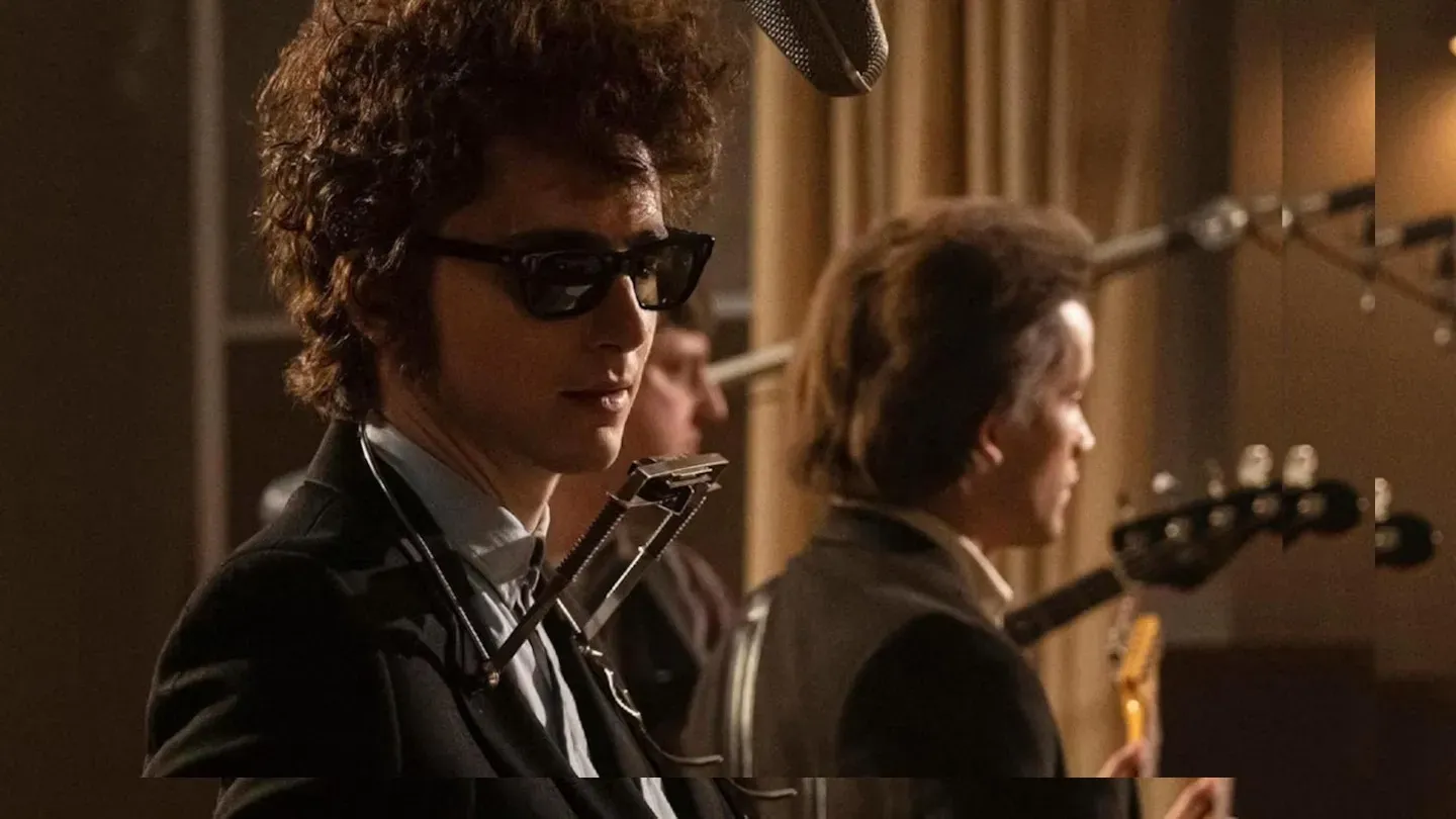 Crítica de 'Un completo desconocido' ('A Complete Unknown'), película con Timothée Chalamet como Bob Dylan