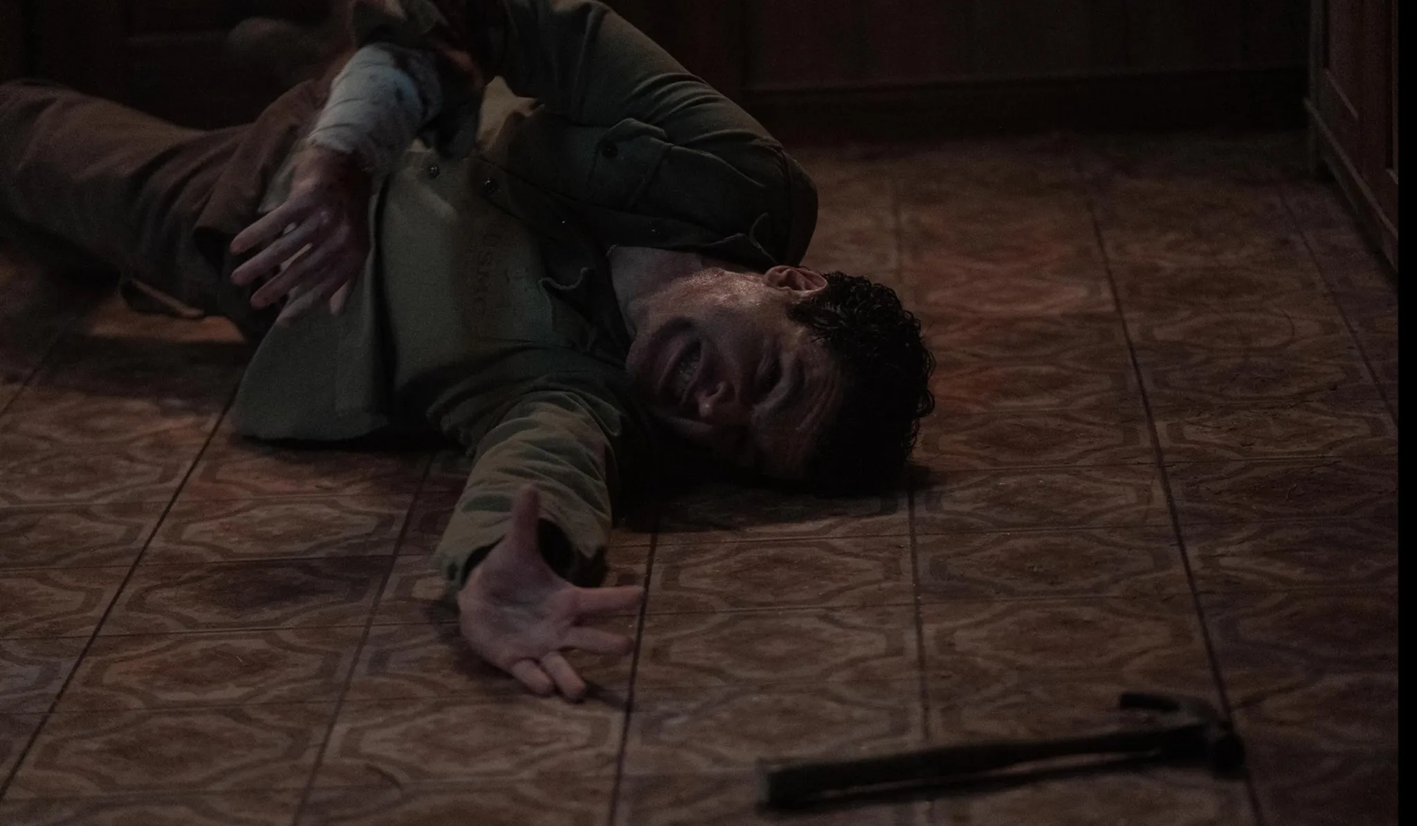 Crítica de 'Hombre Lobo' ('Wolf Man'), otro monstruo que tropieza