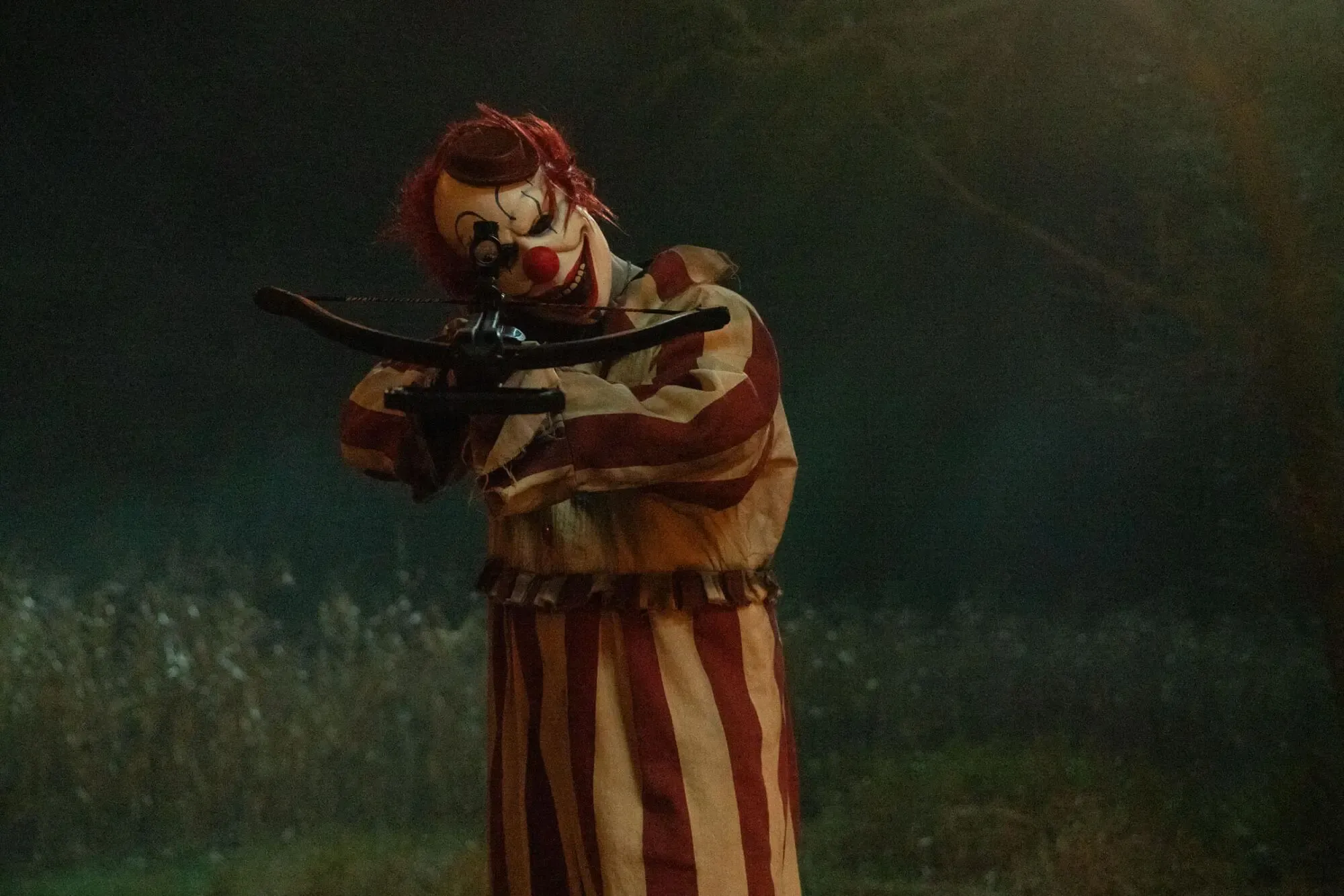 Crítica de 'Clown in a Cornfield', una de las sorpresas de terror del año