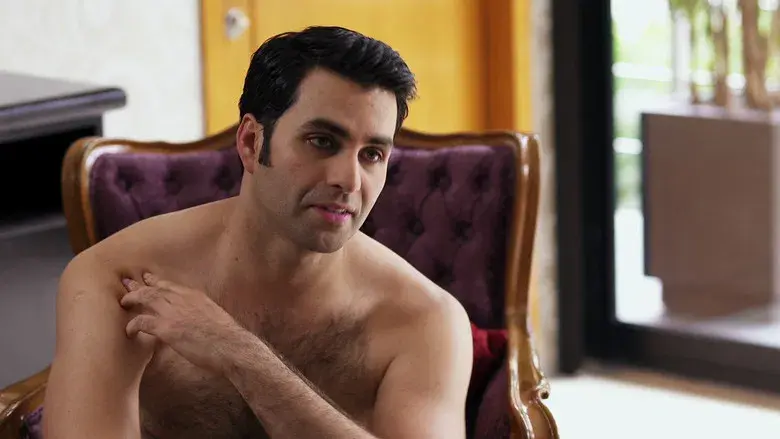 Mónica tiene otros planes para sacar a Aurelio del camino