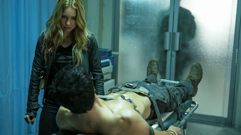 Enmudece y sal de él