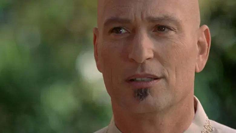 El Sr. Monk se une a una secta