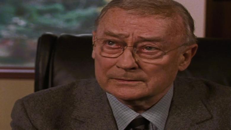 El hombre tras el telon