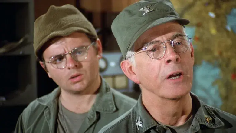 Aparece y desaparece.