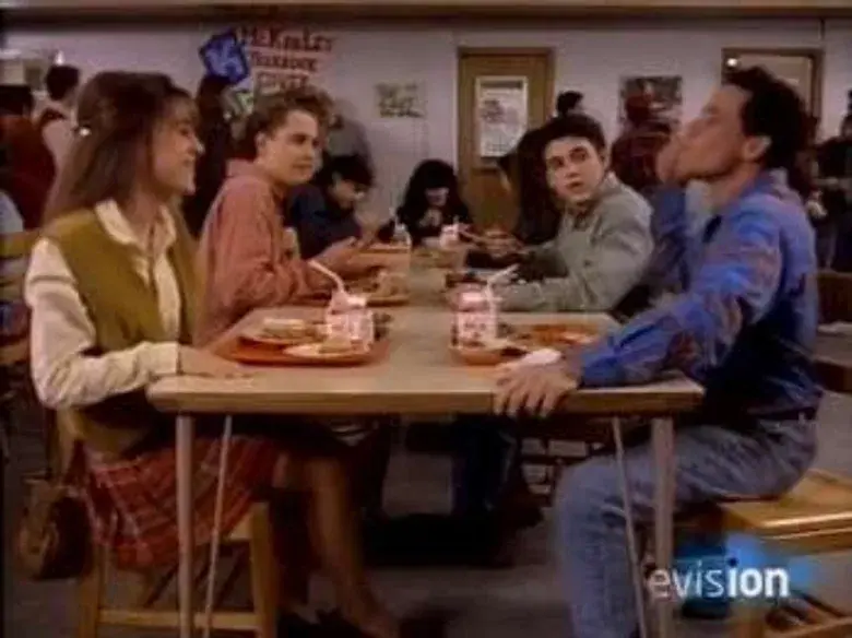 Alicia En El País De Los Automóviles