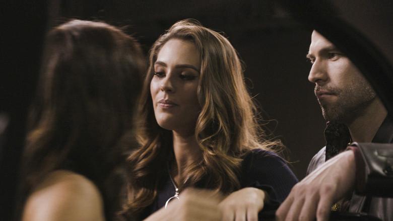 Ámbar y Corina se enfrentan como leonas en celo