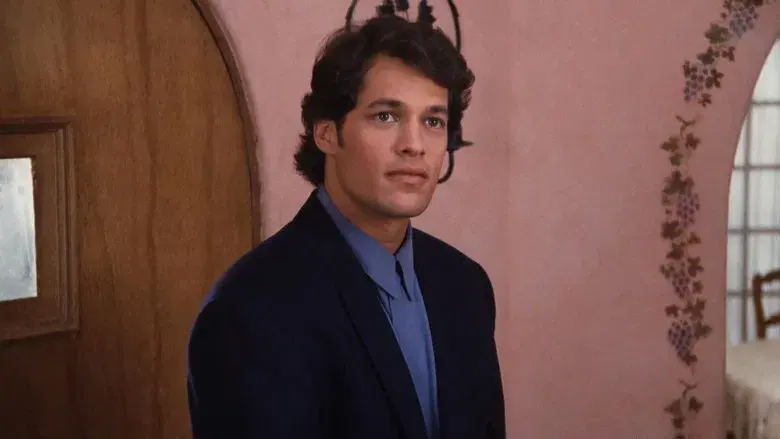 Extraños en la noche