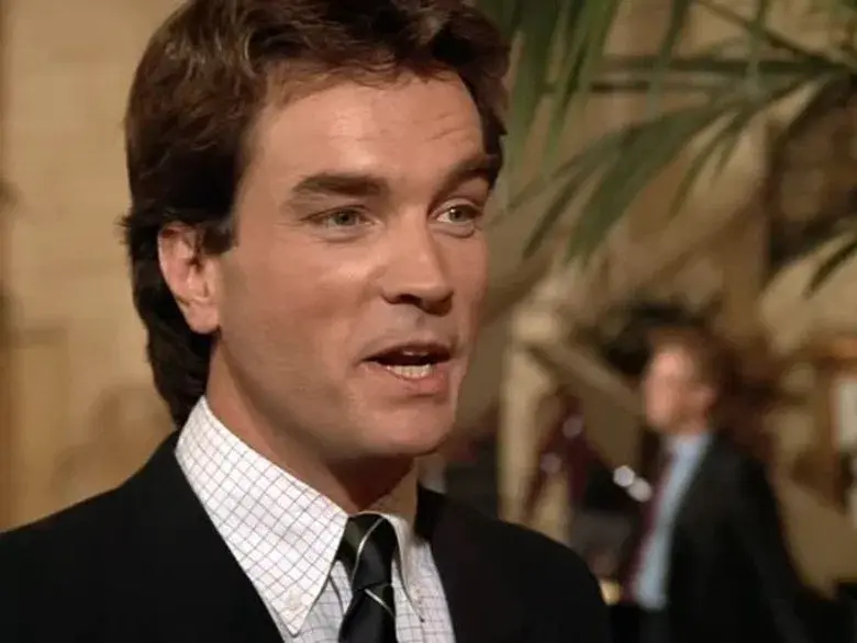 Condena con perspectivas