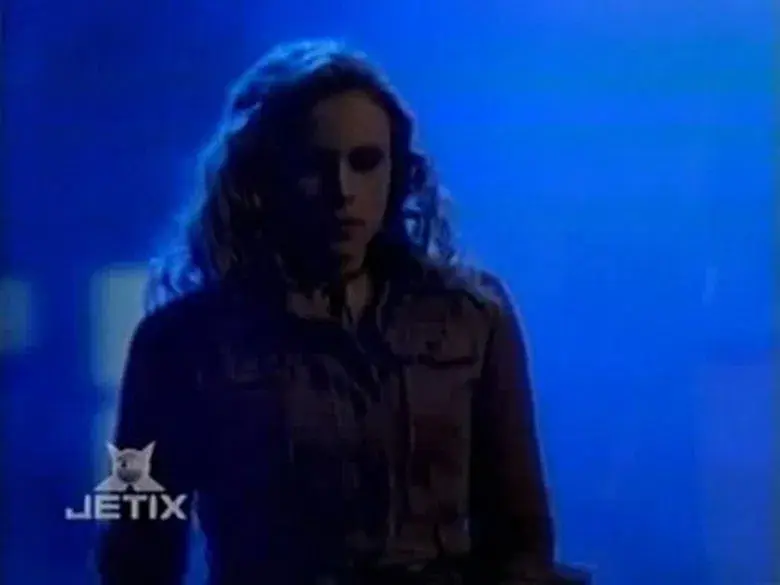 Un extraño entre nosotros (2ª parte)