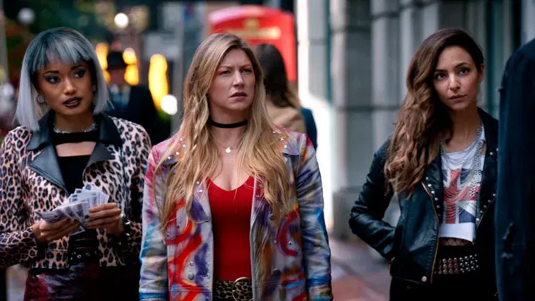 Control de Tierra a Sara Lance