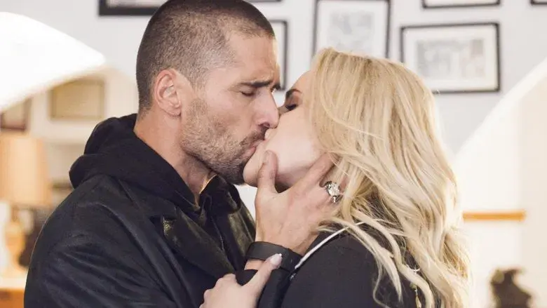 Diana y Amado se besan por primera vez