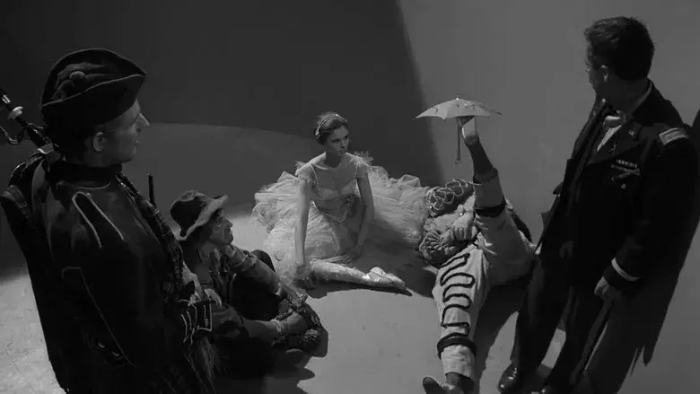 Cinco personas en busca de una salida