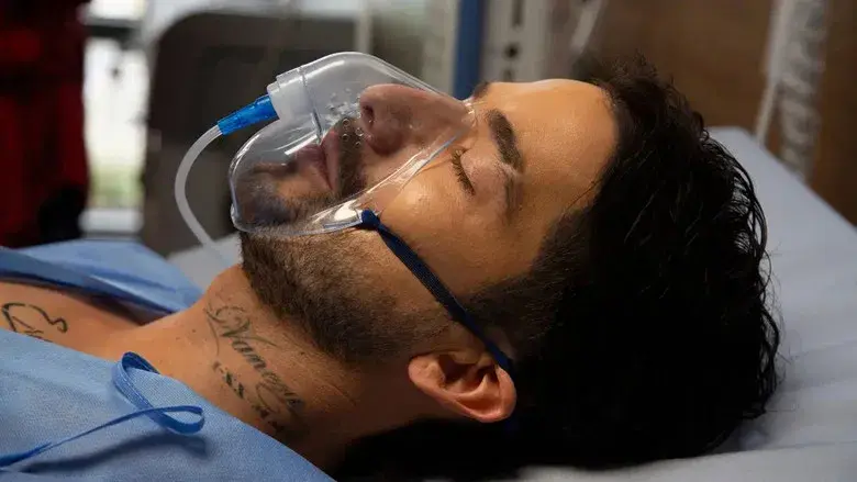 Charly lucha por su vida, luego de recibir una puñalada