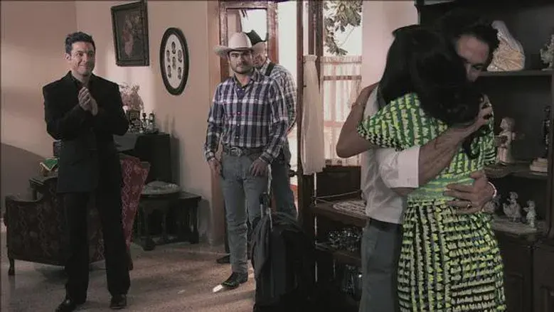 Leo sale libre de la cárcel