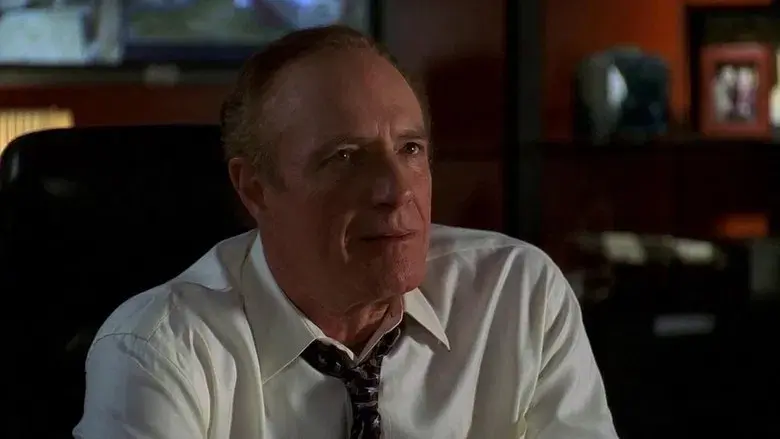 Escóndete y chívate