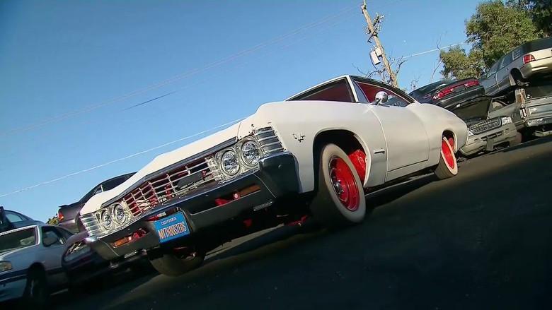 Coche con cohete JATO: ¿misión cumplida?