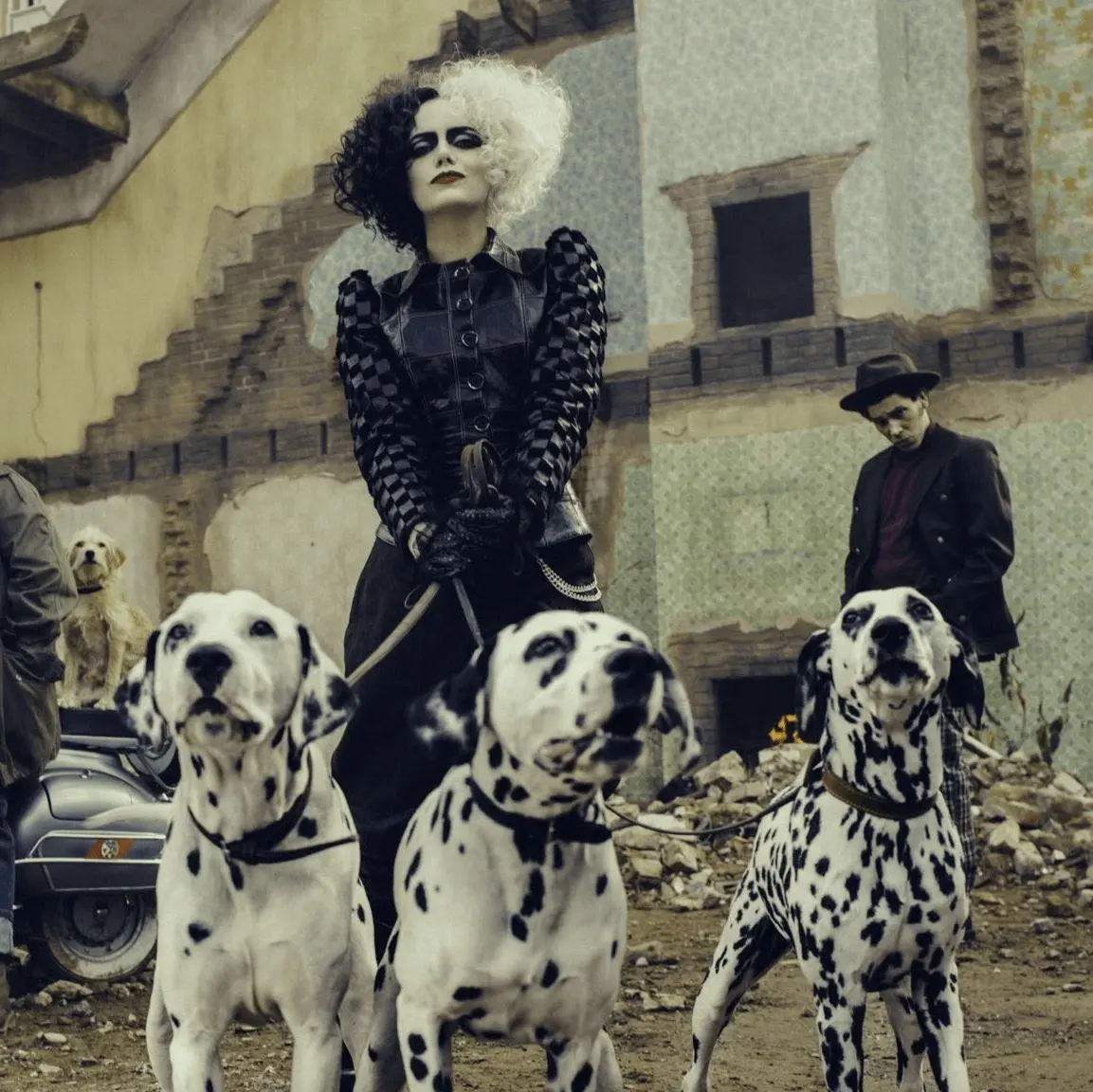 Se reveló una nueva imagen de Emma Stone como Cruella