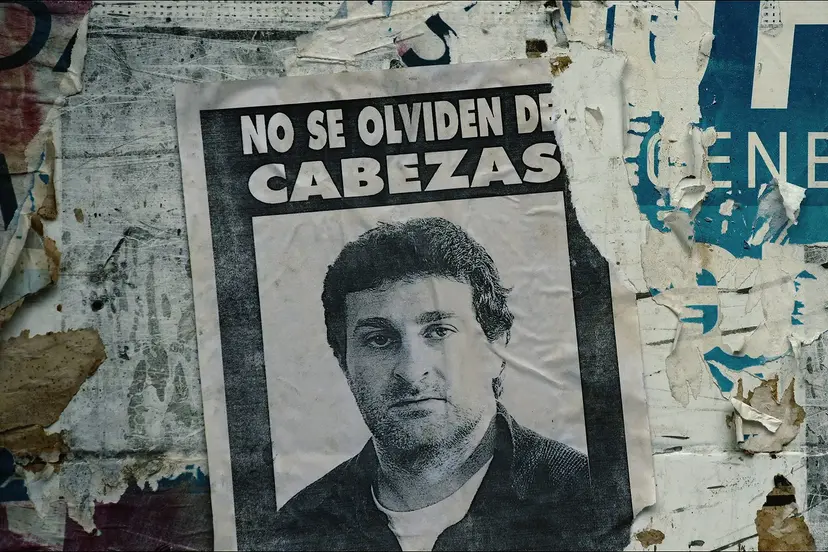Crítica de ‘El fotógrafo y el cartero: El crimen de Cabezas’, de Alejandro Hartmann (Netflix)