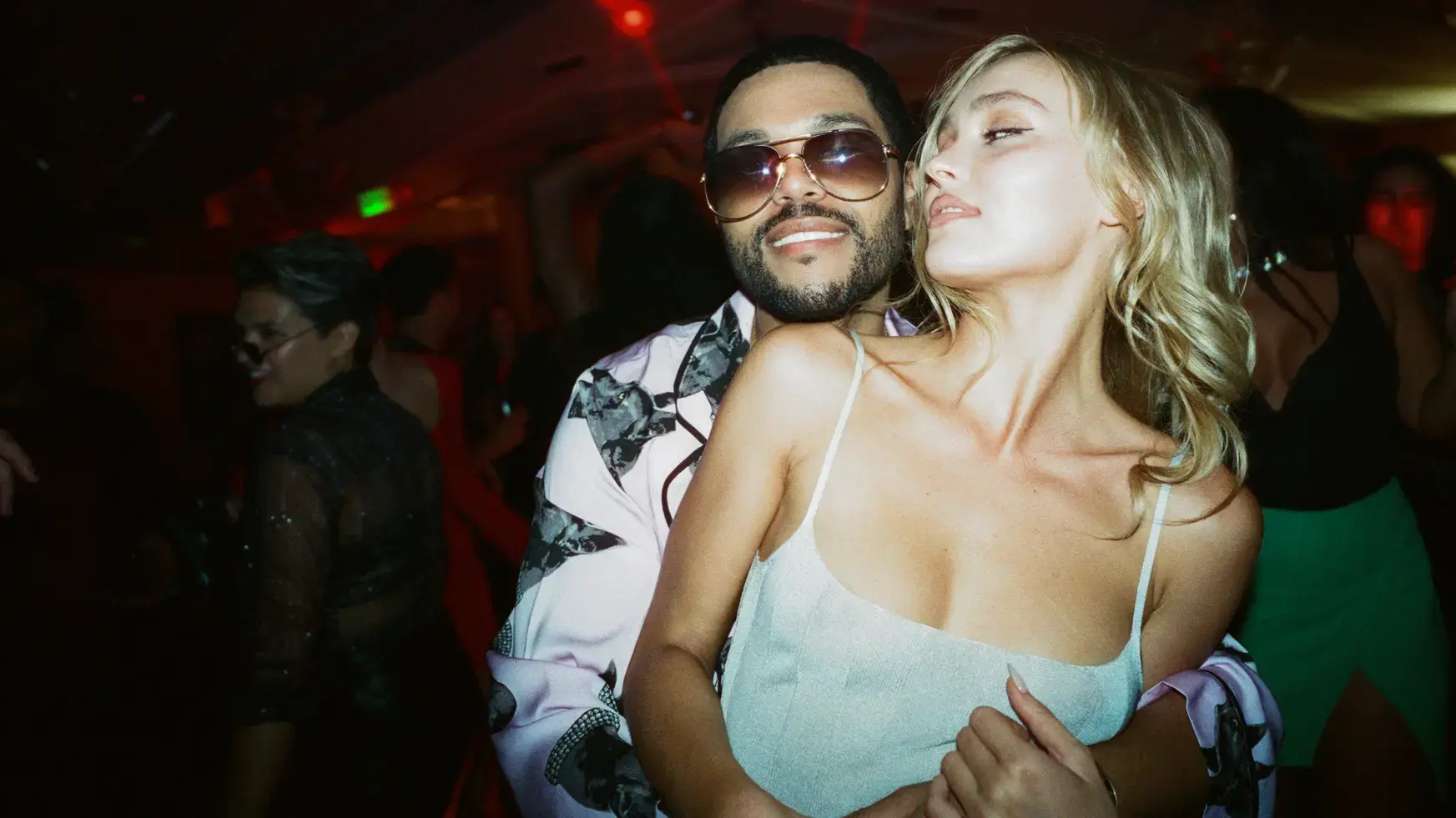 Lily-Rose Depp y The Weeknd en The IDOL serie de MAX