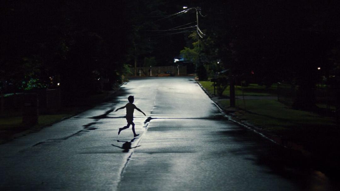 Crítica de 'Weapons' ('La hora de la desaparición'), la gran sorpresa del año