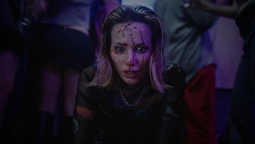 ‘Un susurro invocó mi nombre’, folk horror de Emilia Cotella y John Mathis