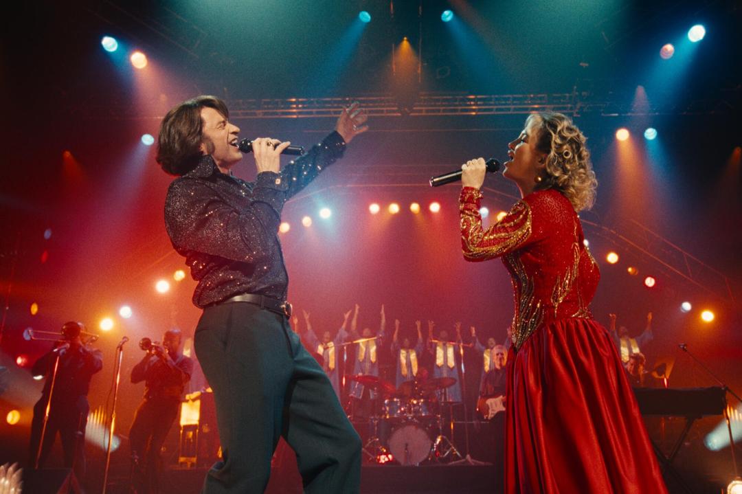 ‘Song Sung Blue’ Review: a musical starring Hugh Jackman and Kate Hudson